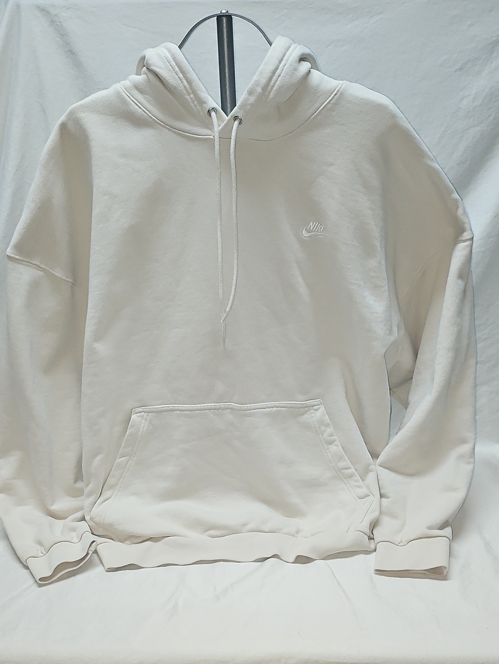 Nike Men’s Oversized Fit Off-White Pullover Hoodie with Minimal Logo XL